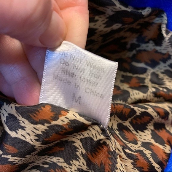 TCEC Royal Blue Faux Leather cropped Jacket. Size Medium. - Picture 6 of 8